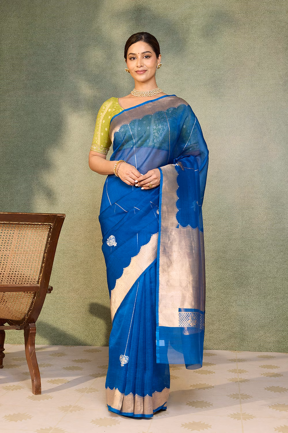 Blue Pure Silk Organza Kadwa Banarasi Saree